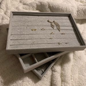 Stackable jewelery box